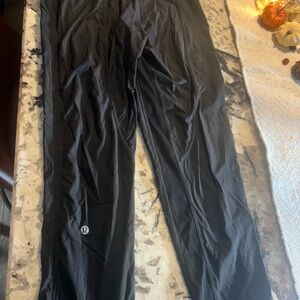 Lightly used lululemon dance studio pants. Size 2 cropped